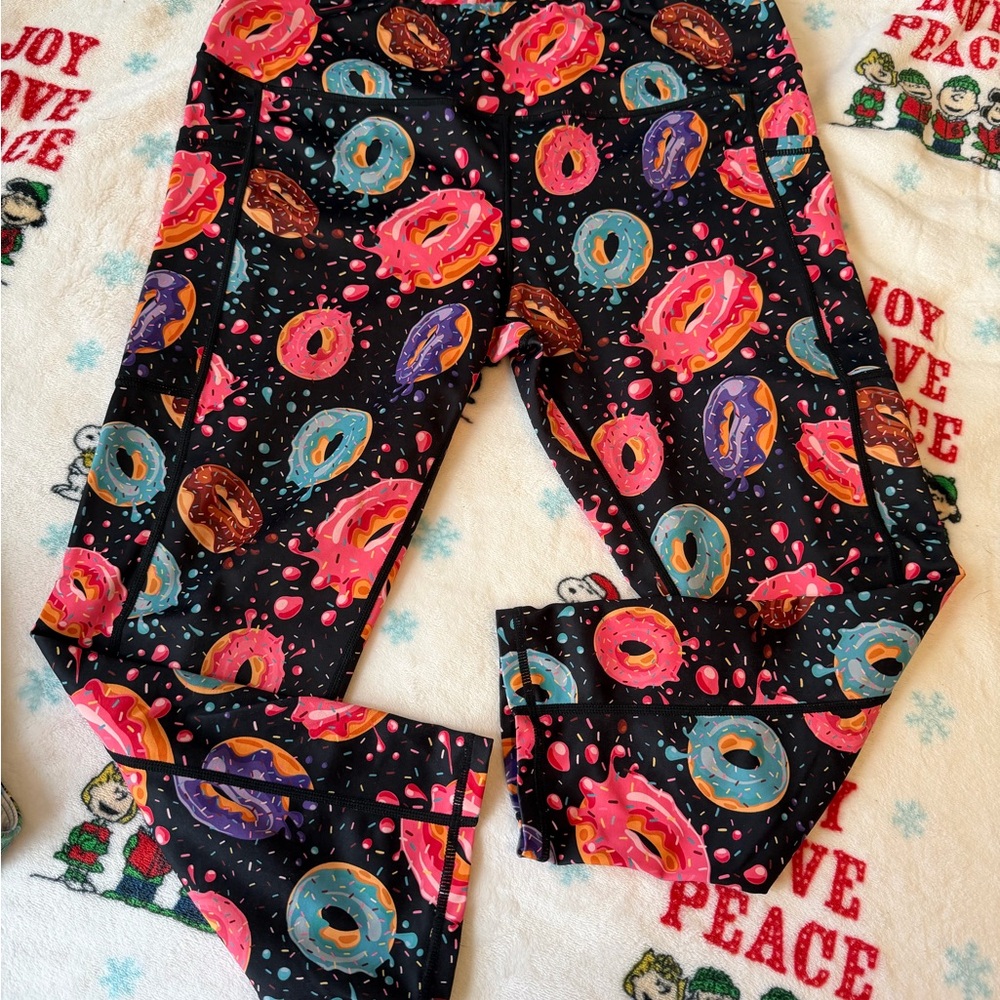 Constantly Varied Gear Donut Print Leggings - Black and Pink